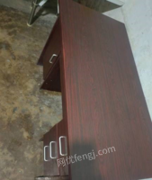 吉林白山便宜出售办公桌长一米二,高75,宽60