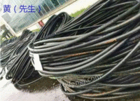 A large amount of cash recovers wires and cables all the year round in Guangdong
