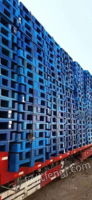 北京大兴区特价处理一批11.2带八根钢管塑料托盘，可上货架，