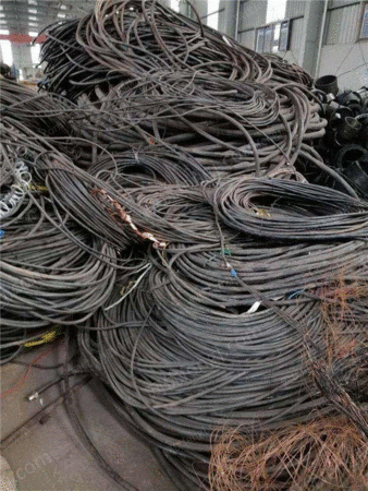 広州市の高価格回収現場で銅芯ケーブル
