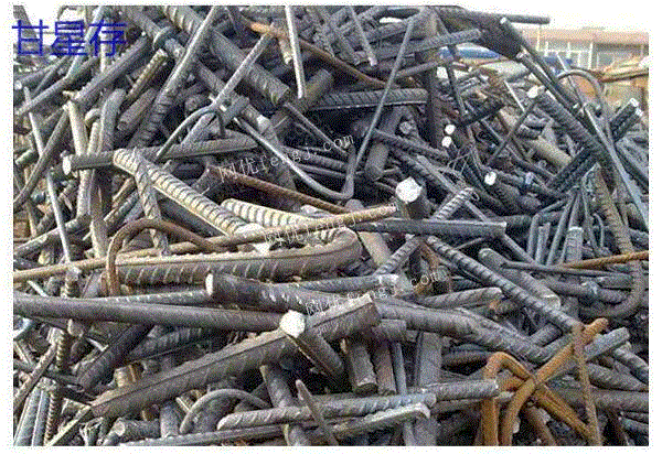 A large number of 500 tons of scrap iron were recovered in Guigang, Guangxi