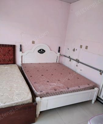 北京通州区处理床两张， 一个衣柜，一个鞋架 一张桌子