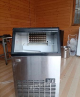贵州安顺处理制冰机，9成新，无需接水管，直接制冰