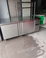 山东济南处理冰箱，冰柜，展示柜，作台，四开门商用冰箱。