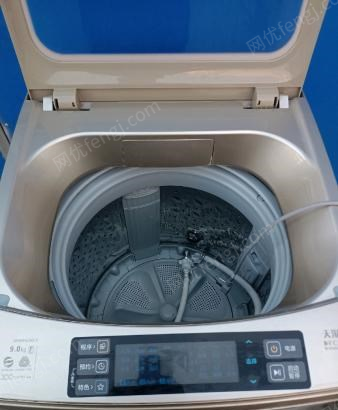 宁夏石嘴山9.5成新美的全自动洗衣机出售