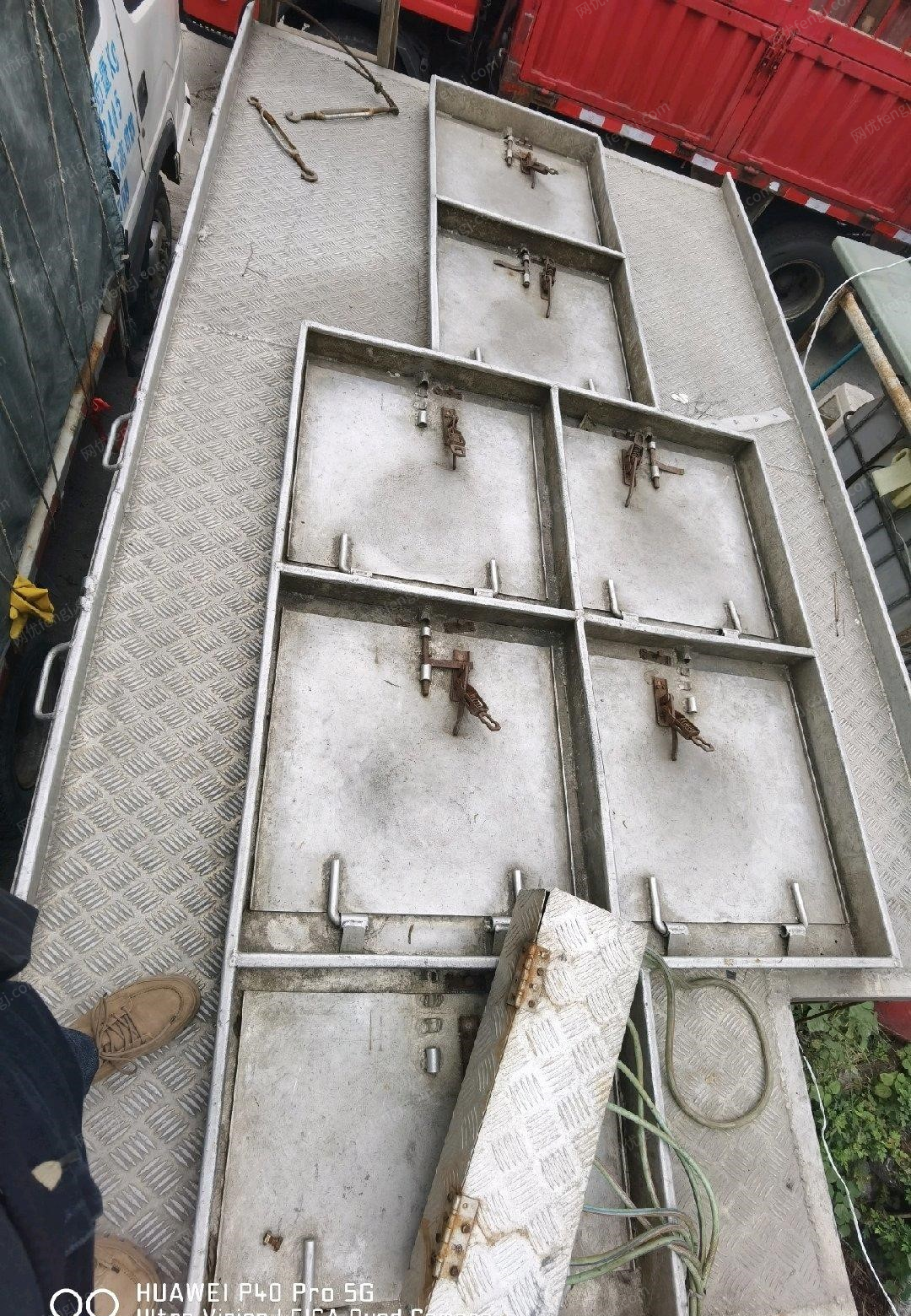 贵州黔南布依族苗族自治州转让铝制大鱼箱宽两米，长3米8。高1米25