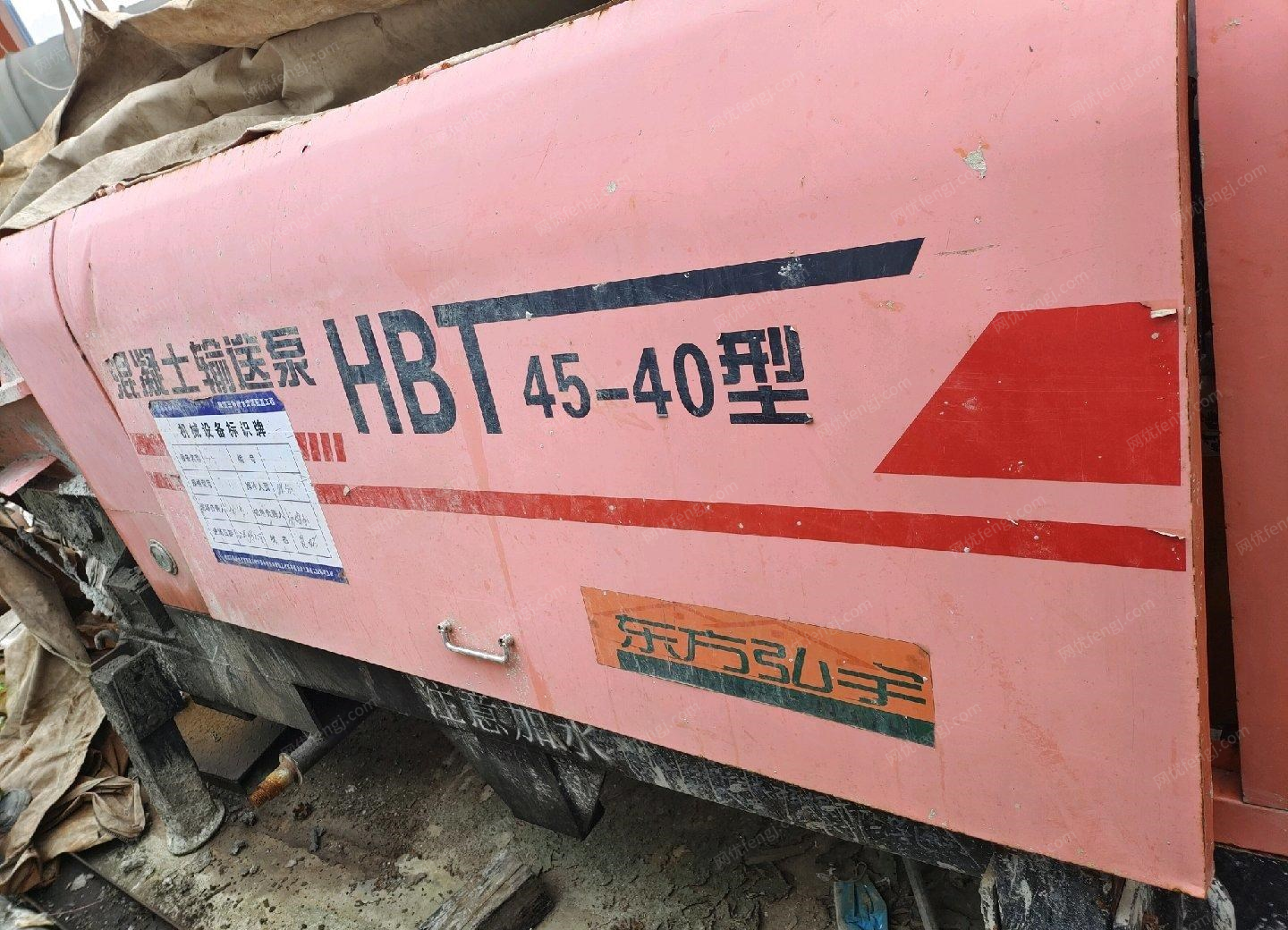 广东深圳因转场带不走，出售40混凝土输送泵