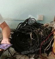 长期回收电线电缆　废金属