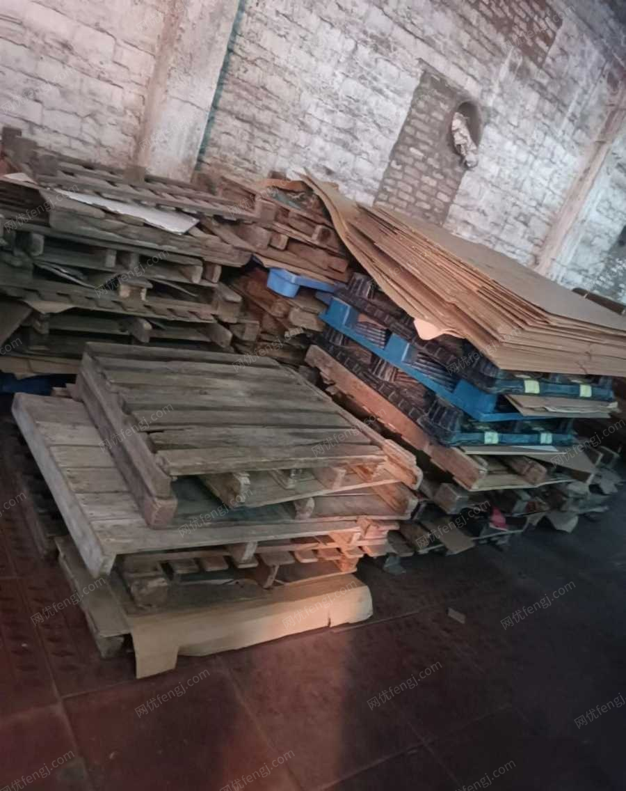 广东东莞出售木板，胶板一批