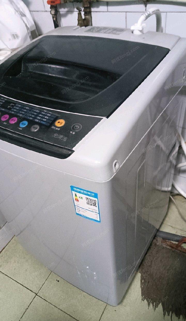 云南曲靖因为工作调动，不方便带，超低价出售9.5成新全自动洗衣机