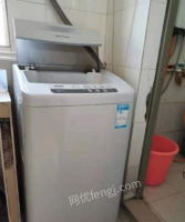 陕西汉中因为要搬新房，所以打算出售三阳10Kg全自动洗衣机，八成新，用了两年，