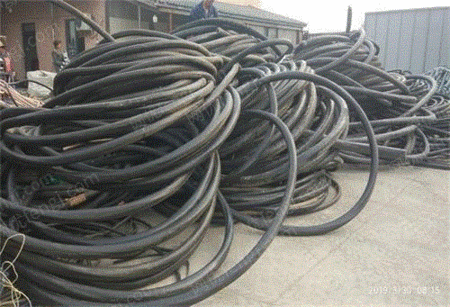 Цзянси Xinyu круглый год рециркулирует использованные кабельные линии 10 тонн