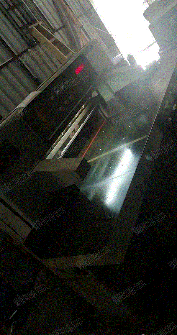 二手切纸机出售