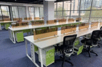 上海宝山区95新二手办公桌会议桌老板桌沙发办公椅出售