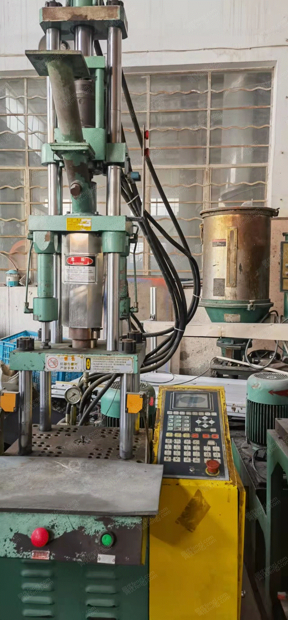 二手立式注塑机回收