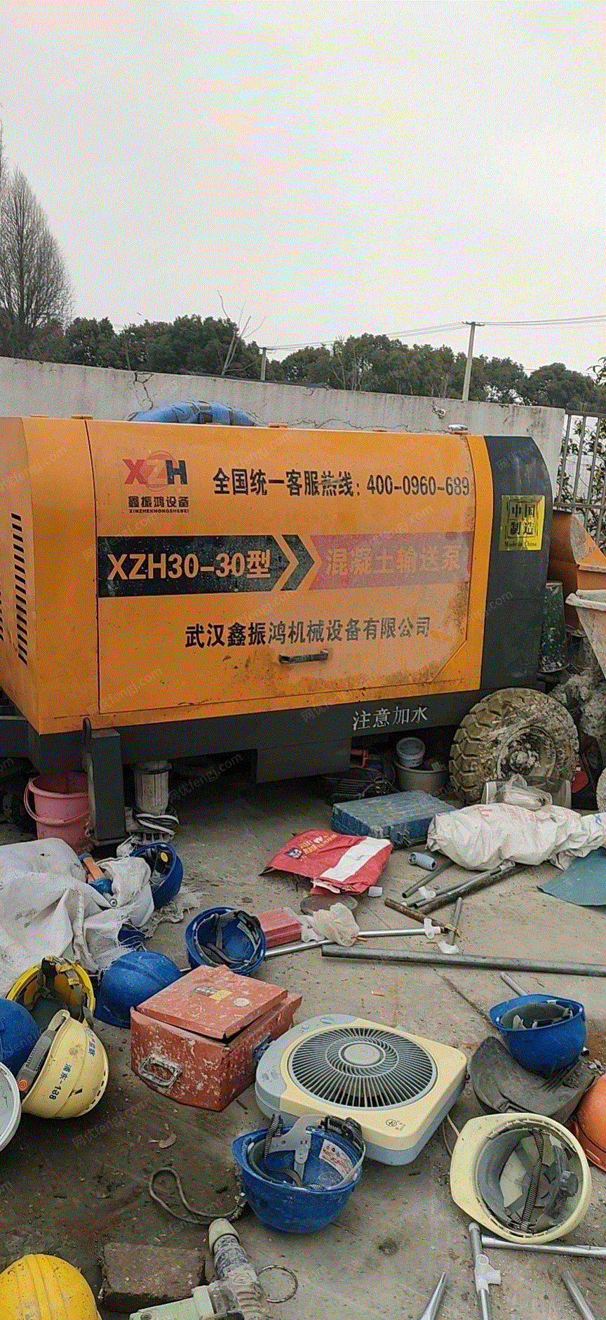 上海青浦区30型混泥土输送泵（用电版）出售八成新