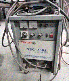 天津宝坻区工厂转型二手焊机一批出售，具体事宜面议 