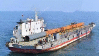 江苏南通出售侧驾甲板船，长81米、宽18米、型深5.72米
