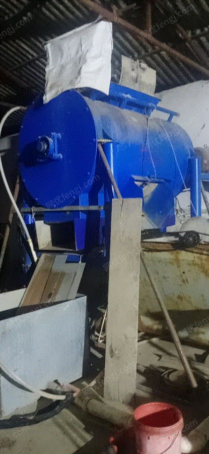 出售六米大型漂洗槽，摩擦清洗罐 22千瓦电机，一次可以放800公斤破碎料