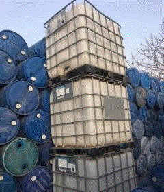 陕西西安吨桶蓝桶大量出售 价格面谈