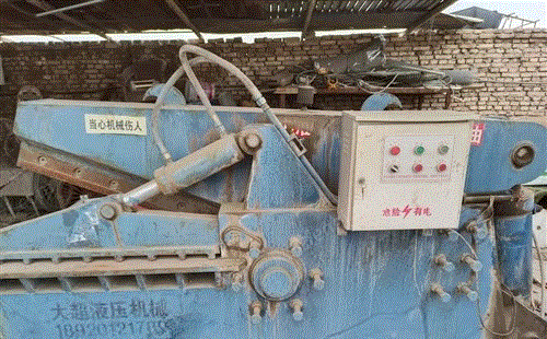 甘肃嘉峪关出售200吨液压剪，一米口，无伤，18.5电机，九成新 