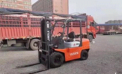 重庆个人急售3台二手合力叉车5吨3吨半、95新