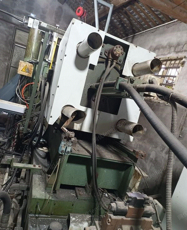 重庆黔江区工厂不做了，转让力劲130T压铸机