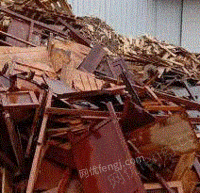 回收废弃木板，家具托盘