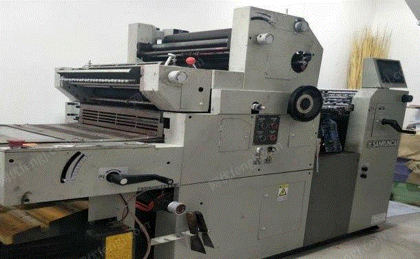 企业出售三润才6开半自动胶印机，带打码机