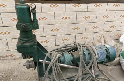 青海西宁水暖消防工具一大一小拔丝机，压槽机切割机电焊机九成新出售