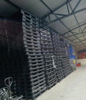 辽宁朝阳出售9成新二手托盘、塑料托盘、周转箱、分拣筐、仓储货架、二手地牛