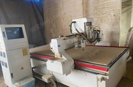 内蒙古巴彦淖尔浮因添新机器，出售雕电脑雕刻机
