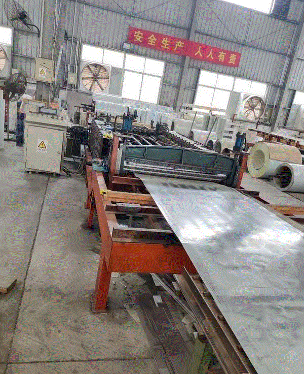 福建漳州出售二手脚踏剪板机，可剪厚度0.1-1mm,宽度1300mm 