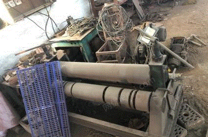 广西桂林二保焊机，卷板机，台钻，切割机，空压机转让，废铁价格