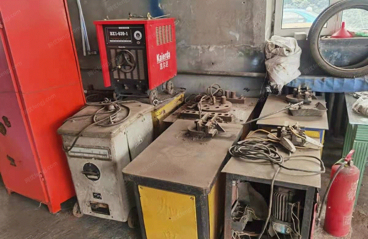 哈尔滨企业整体打包出售一批数控调直切断机，焊机，切割机，弯曲机，电机