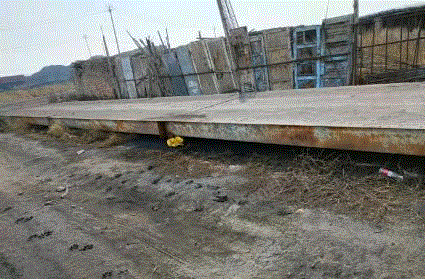 新疆乌鲁木齐转让150吨318加厚地磅，接收就能用
