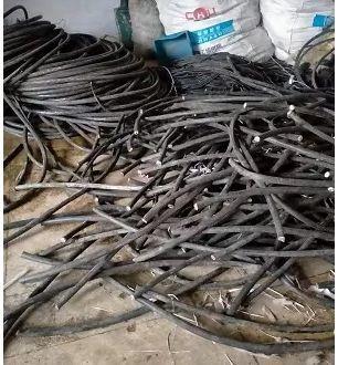 Чжаньцзян закупает 20 тонн лома кабеля в месяц