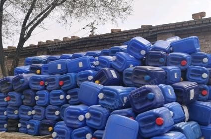 新疆乌鲁木齐出售塑料桶 药剂桶 25公斤桶 桶重1.2公斤