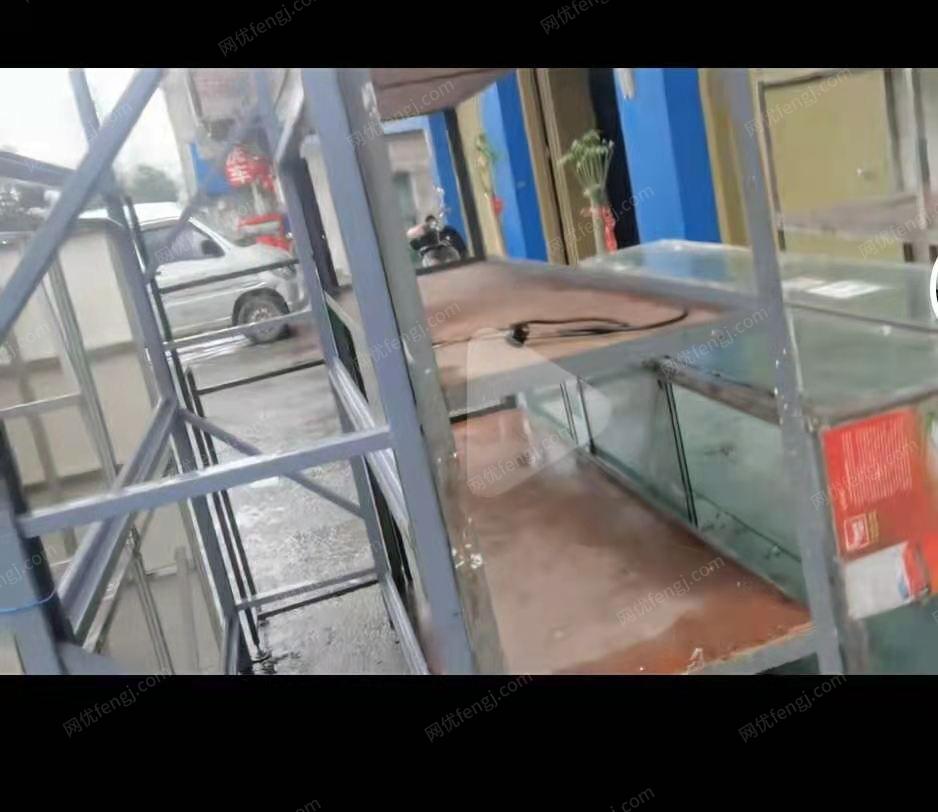 低價出售二手貨架 其他出售