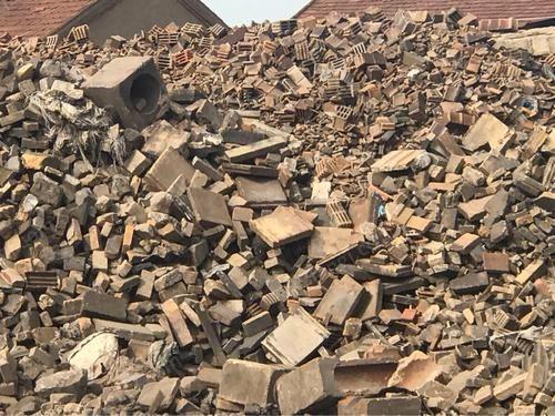 A batch of recycled refractories in Henan