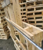 陕西西安大木架拆出来的大方木和板材出售
