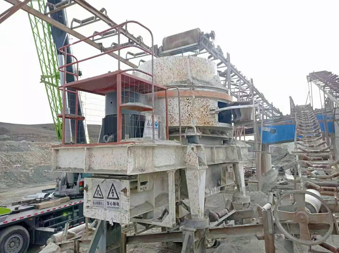 拆迁商处鄂式破碎机，制砂机，具体看图，货在乌鲁木齐