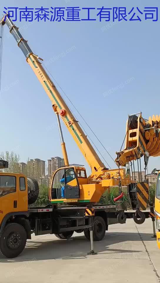 10吨东风汽车吊 建筑工程机械 起重...