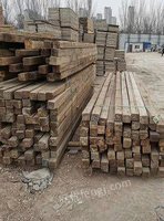 高价回收废旧木材 木方 模板 柴火