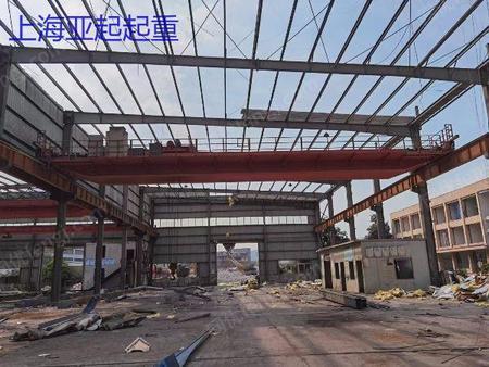 浙江省杭州市の工事現場で低価格でクレーンQD型10Tスパン23.3Mを販売