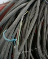 出售4✘35平方的铝心电缆！4芯，一共300米