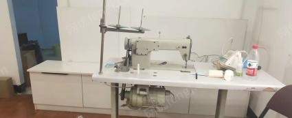 内蒙古包头低价出售缝纫机，折叠桌子，不锈钢架子