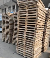 陕西西安出售大量木托盘和塑料托盘1*1.2/1.1*1.1/1*1*1.2*1.2等尺寸