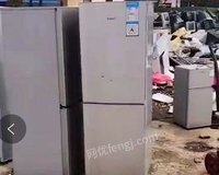 大量回收废旧冰箱，空调，洗衣机等