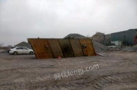 内蒙古赤峰出售二手闲置矿山设备上海2470震动筛子，只用了二三个月